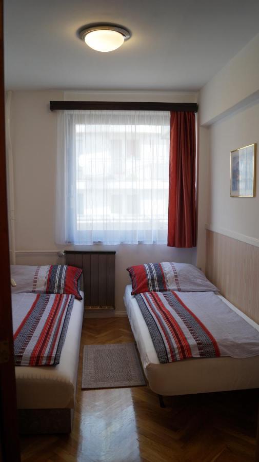 Apartment Sinko - Free Garage Parking, Central, 2 Bedrooms 4 Single Beds, Flexi Check-Out Будапешт Экстерьер фото